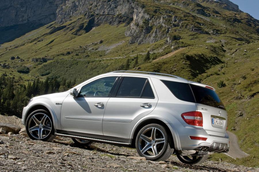  Mercedes-Benz ML63 AMG 10th Anniversary 2009 года  (фото 14 из 20)
